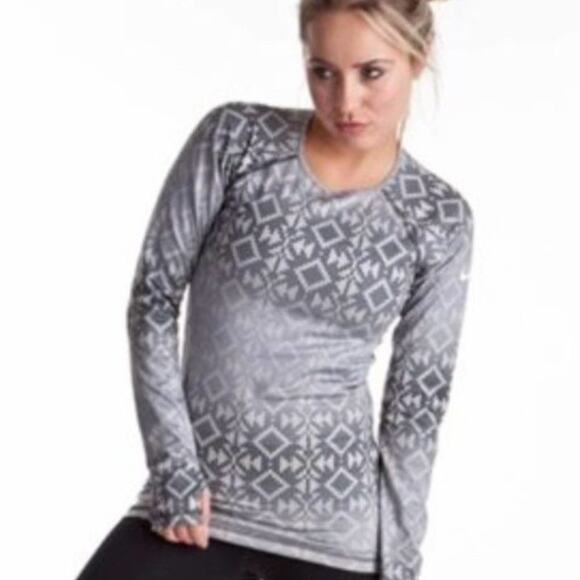 Nike Tops - NWOT Nike Pro Hyperwarm Printed Crew Running Top Size XL